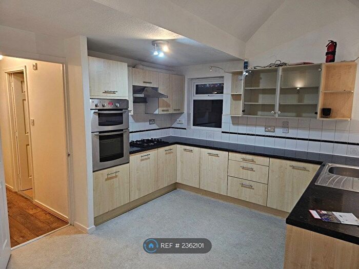 4 Bedroom Semi-Detached House To Rent In Arncliffe Drive, Heelands, Milton Keynes, MK13