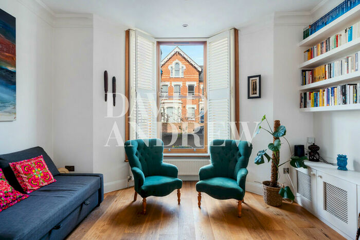 2 Bedroom Apartment To Rent In Albert Road, N4