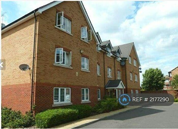 2 Bedroom Flat To Rent In Harvey Road, Langley, SL3