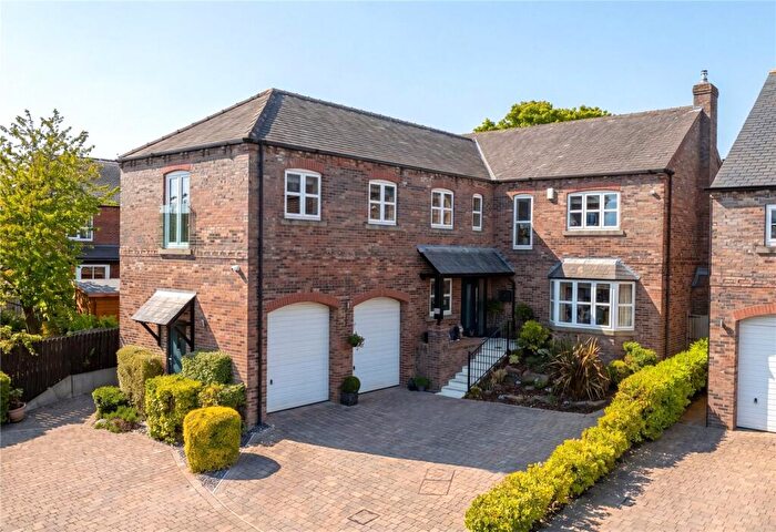 5 Bedroom Detached House For Sale In Meynell Fold, Leeds, West Yorkshire, LS15