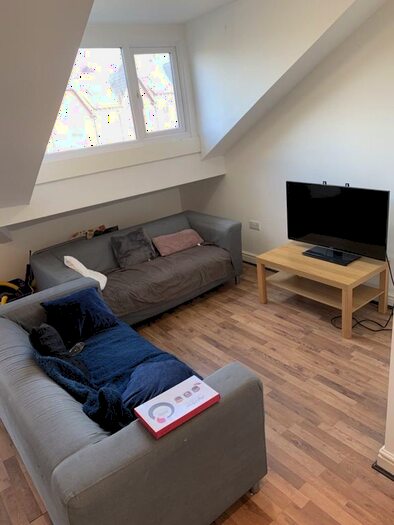 2 Bedroom Flat To Rent In Kelso Road, Leeds, LS2