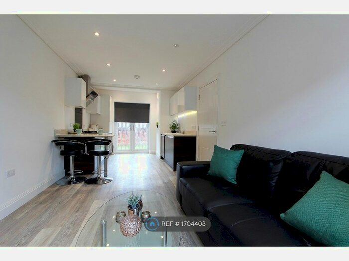 1 Bedroom Flat To Rent In Oxford Road, Reading, RG1