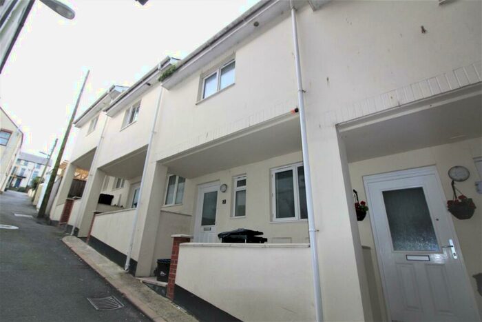 2 Bedroom Detached House To Rent In Meridian Mews, EX34