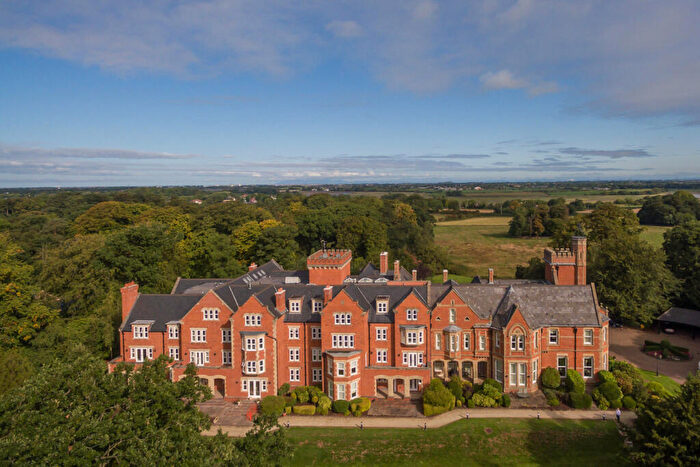 2 Bedroom Apartment For Sale In Singleton Hall Lodge Lane, Poulton Le Fylde, FY6