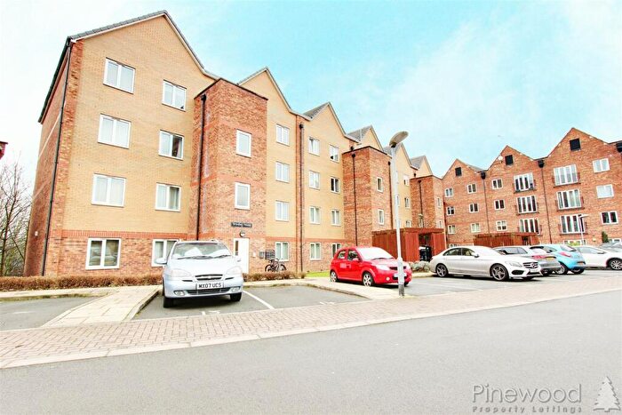 2 Bedroom Apartment To Rent In Brindley House, Tapton Lock Hill, Tapton Chesterfield, Derbyshire, S41