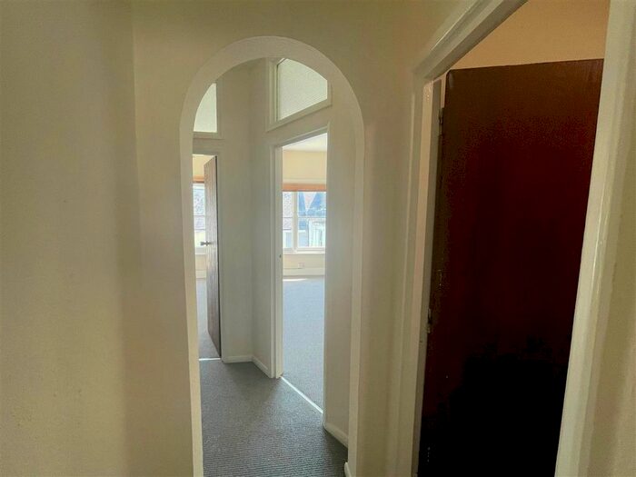 1 Bedroom Flat To Rent In Dudley Road, Tunbridge Wells, TN1