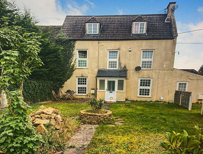6 Bedroom Semi-Detached House For Sale In Roundponds, Melksham, SN12