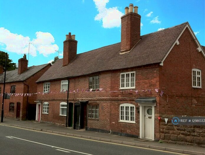 2 Bedroom Terraced House To Rent In New Street, Kenilworth, CV8