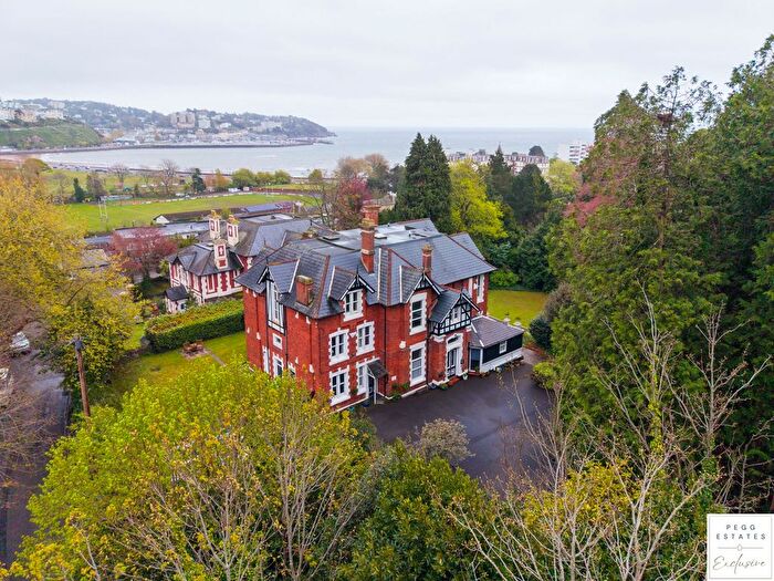 10 Bedroom Detached House For Sale In Villa Garda, Solsbro Road, TQ2