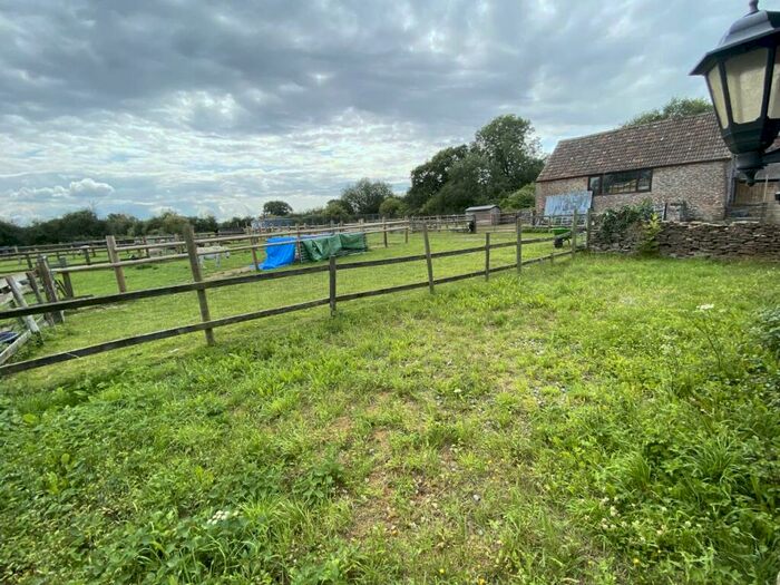 1 Bedroom Semi-Detached Bungalow To Rent In Pool Farm, Wotton Road, Rangeworthy, BS37