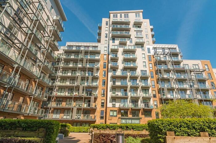 1 Bedroom Flat To Rent In Voysey Square, London, E3