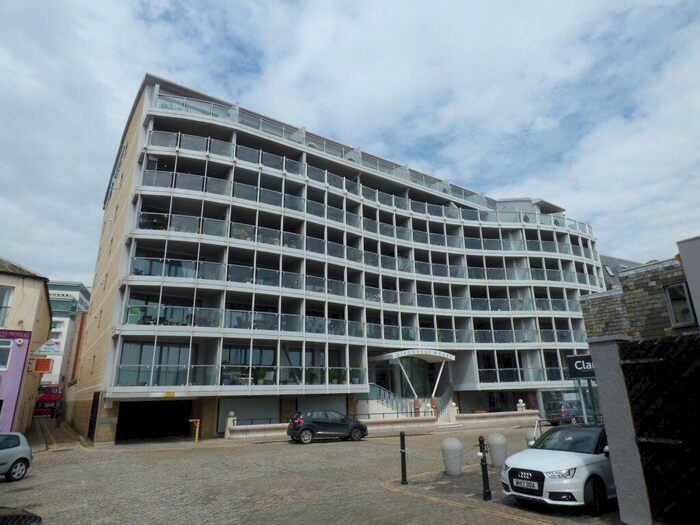 2 Bedroom Flat To Rent In North Quay, Plymouth, Devon, PL4
