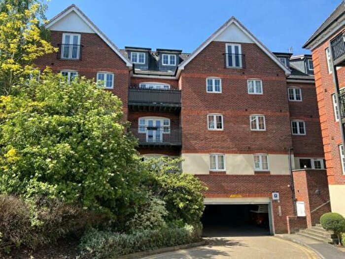 2 Bedroom Apartment To Rent In Camberley, GU15