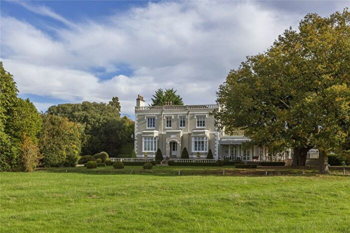 6 Bedroom Detached House For Sale In Evesham, Worcestershire, WR11