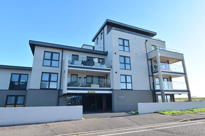 2 Bedroom Flat For Sale In Queens Road, Littlestone, TN28