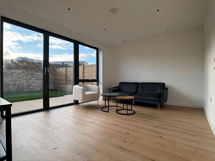 3 Bedroom Terraced House To Rent In Felix Road, West Ealing, London, W13