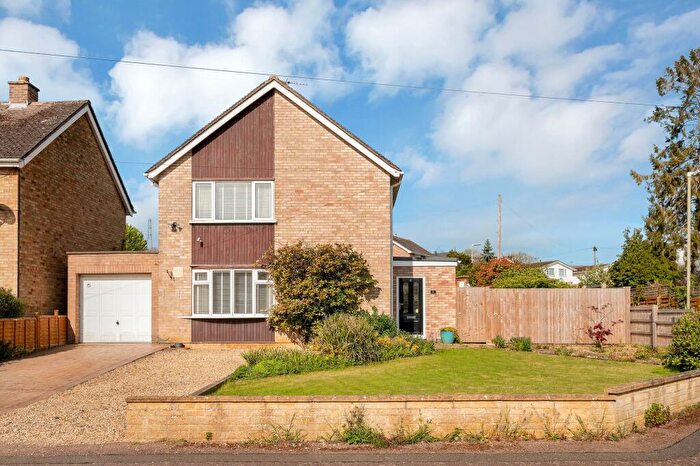3 Bedroom Detached House For Sale In Redland Road, Oakham, LE15