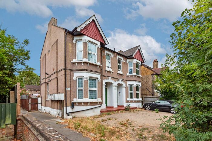 1 Bedroom Flat For Sale In Uxbridge Road, London, W7