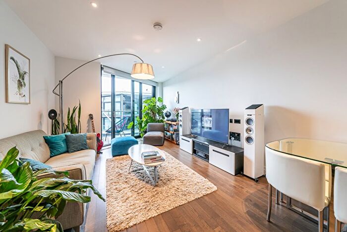 2 Bedroom Flat To Rent In Riverlight Quay, Nine Elms, SW11