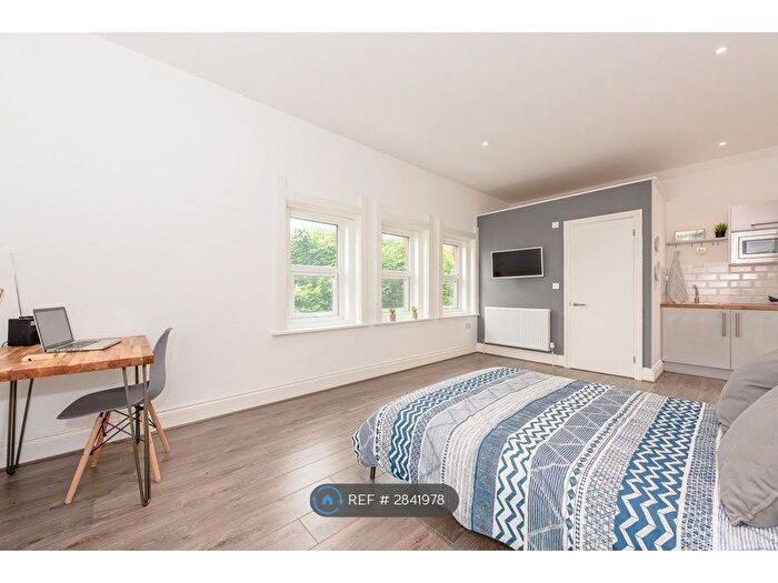 1 Bedroom Flat To Rent In Latimer House, Liverpool, L5