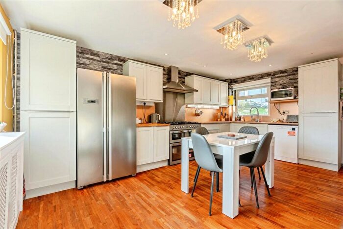 4 Bedroom Semi Detached House For Sale In Winsford Walk, Burnley, Lancashire, BB11