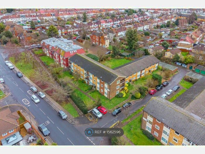 Studio To Rent In Imperial Gardens, Mitcham, CR4