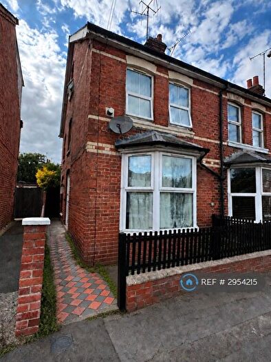 3 Bedroom End Of Terrace House To Rent In Pangbourne St, Reading, RG30