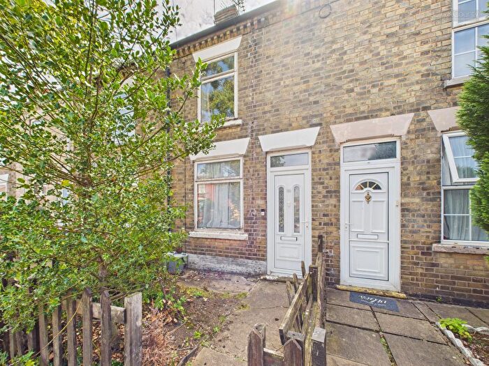 3 Bedroom Terraced House For Sale In Holdich Street, Peterborough, PE3