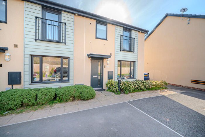 3 Bedroom End Of Terrace House For Sale In Aubrey Close, Chepstow, NP16