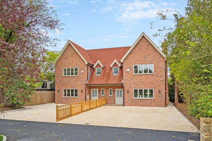4 Bedroom House For Sale In Oxford Road, Gerrards Cross, SL9