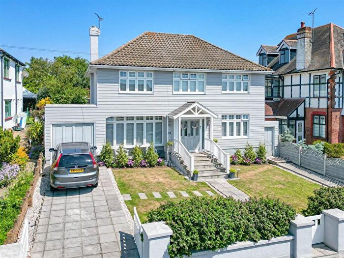 4 Bedroom Detached House For Sale In Kings Road, Chalkwell, SS0