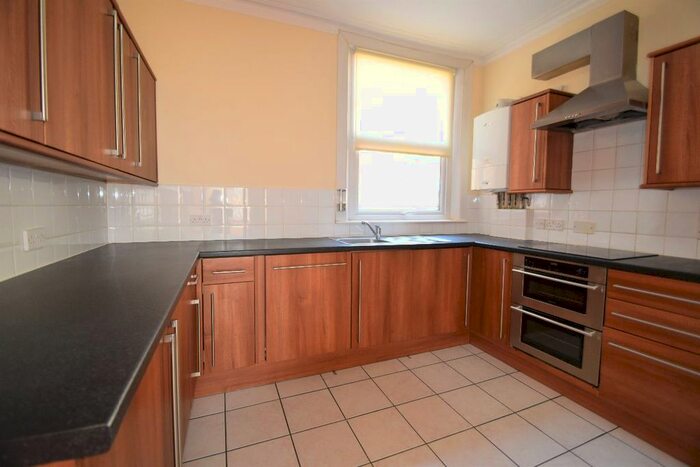 1 Bedroom Flat To Rent In Brighton Road, Croydon CR2