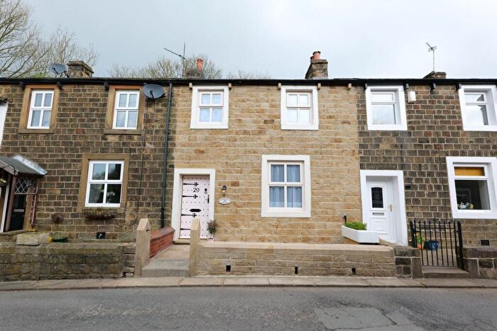 1 Bedroom Cottage For Sale In Red Lion Street, Earby, BB18