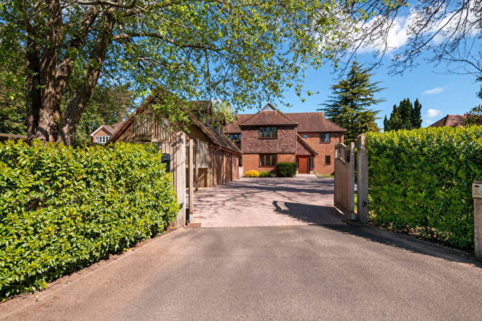4 Bedroom Detached House For Sale In Compton, SO21