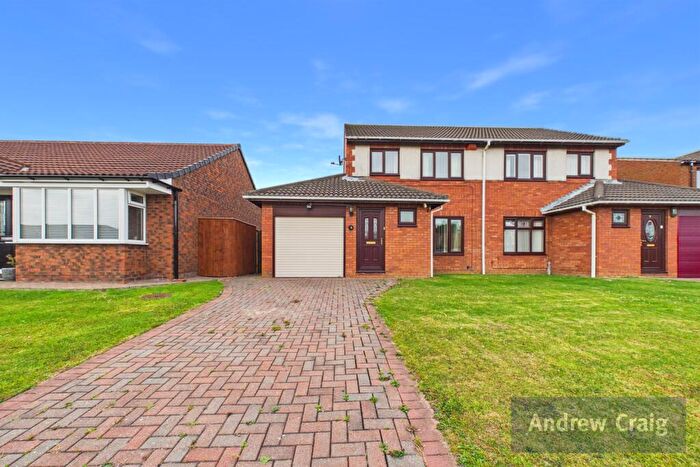 3 Bedroom Semi-Detached House For Sale In Leander Drive, Boldon Colliery, NE35