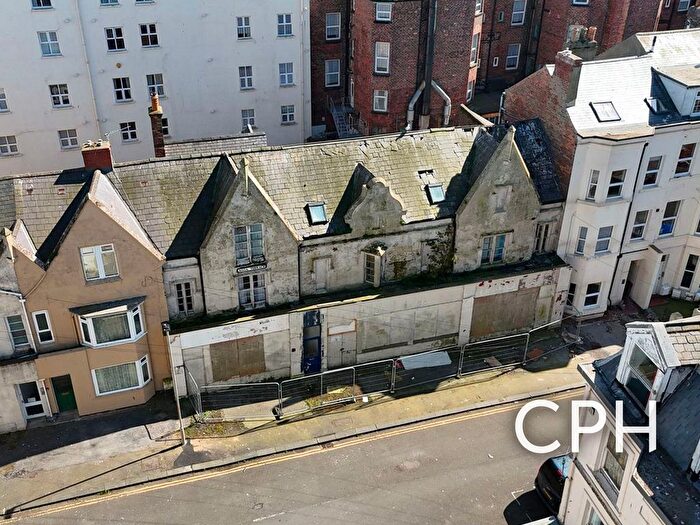 5 Bedroom Property For Sale In Alga Terrace, Scarborough, YO11