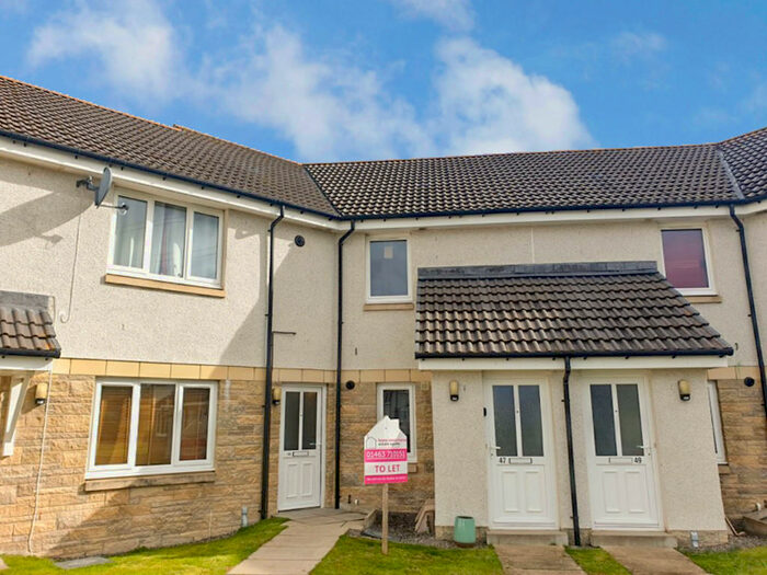 2 Bedroom Ground Flat To Rent In Pinewood Drive, Inverness, IV2