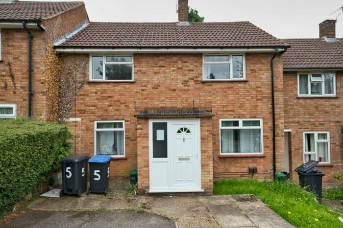 4 Bedroom Terraced House To Rent In Blackthorne Close, Hatfield, AL10