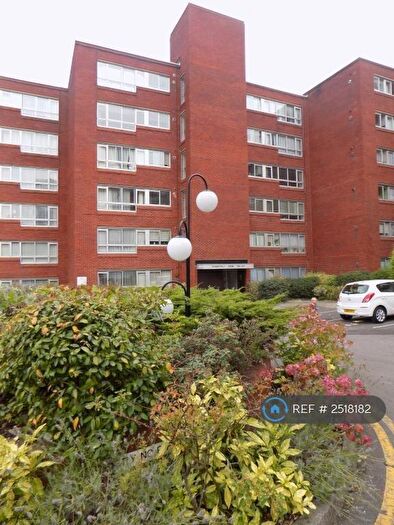 2 Bedroom Flat To Rent In Grove Road, Sutton, SM1