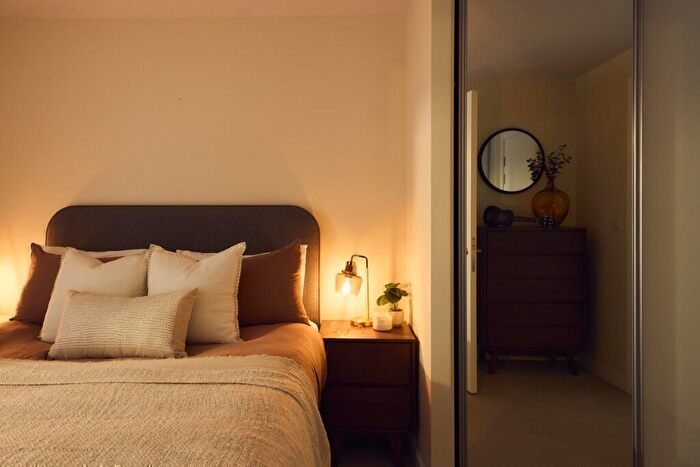 2 Bedroom Apartment To Rent In Lower Essex Street, Birmingham, B5