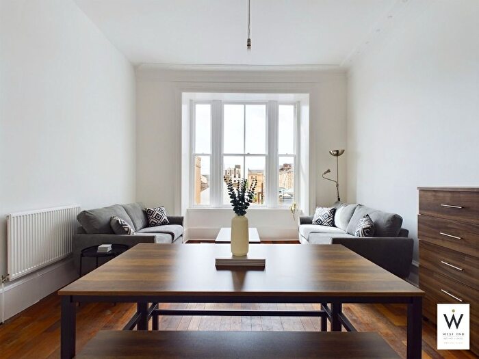 5 Bedroom Flat To Rent In Hmo Granville Street, Glasgow, G3