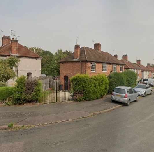 3 Bedroom Semi-Detached House To Rent In Elmwood Row, Leicester, LE2