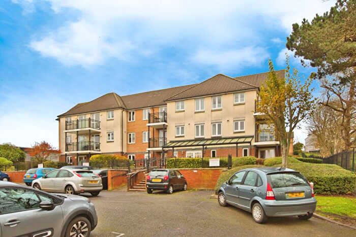 2 Bedroom Apartment For Sale In Wyndham Court, Somerset, BA21