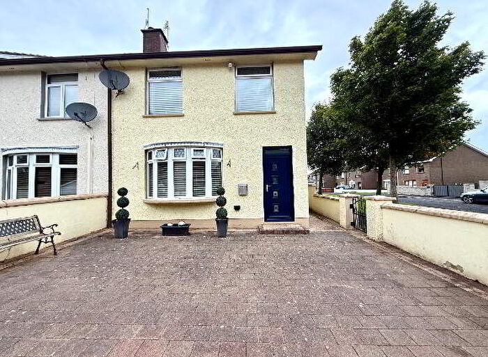 3 Bedroom End Of Terrace House For Sale In Milldale Crescent, Derry, BT47