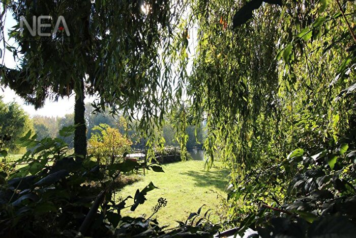 2 Bedroom Maisonette To Rent In Mill Green, Caversham, Reading, RG4