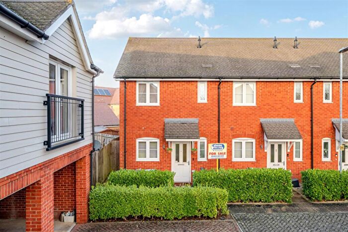 2 Bedroom End Of Terrace House For Sale In Friars Court, Maidstone, ME15