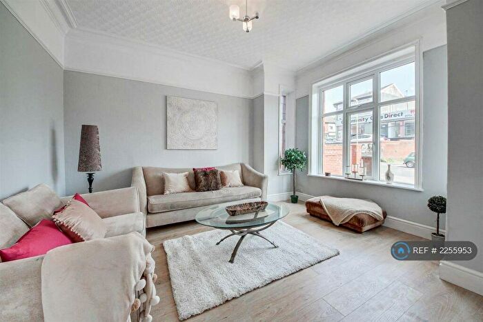 6 Bedroom Semi-Detached House To Rent In Riding Street, Southport, PR8