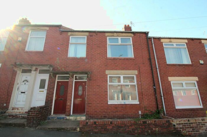 2 Bedroom Apartment To Rent In Victoria Street, Hebburn, Tyne And Wear, NE31