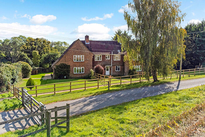 3 Bedroom Cottage For Sale In Hay Place Lane, Binsted, GU34