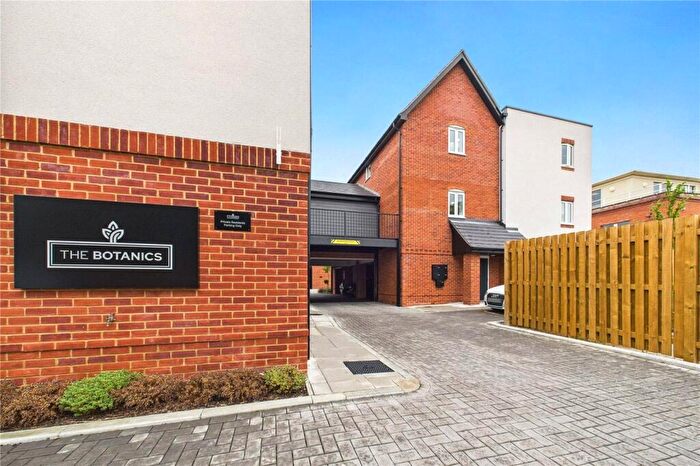1 Bedroom Apartment To Rent In Crown Lane, Theale, Reading, Berkshire, RG7